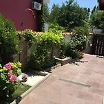 комплекс белите къщи