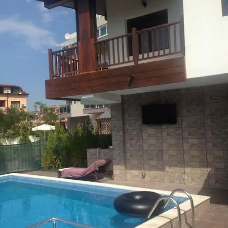 Vakantiehuis The White Complex Nesebar