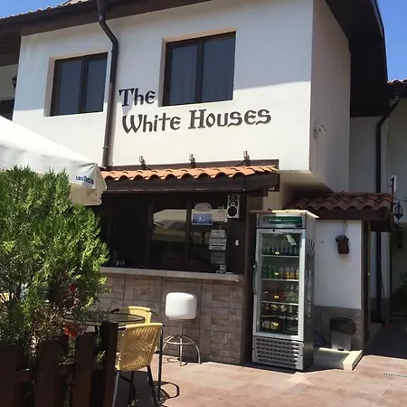 The White Complex * ネセバル
