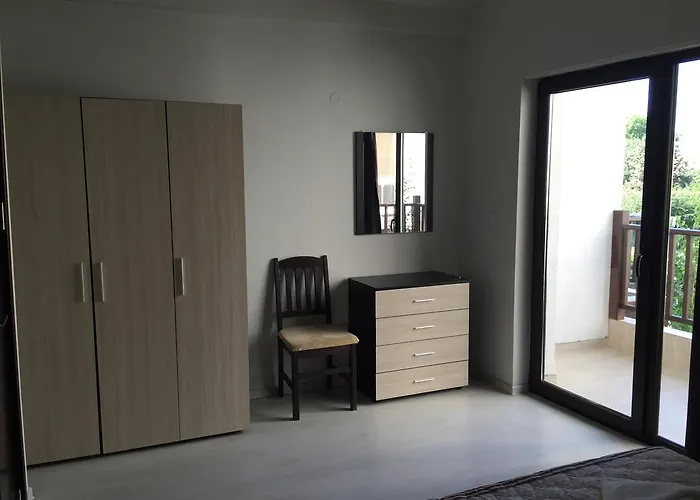 別荘 The White Complex ネセバル