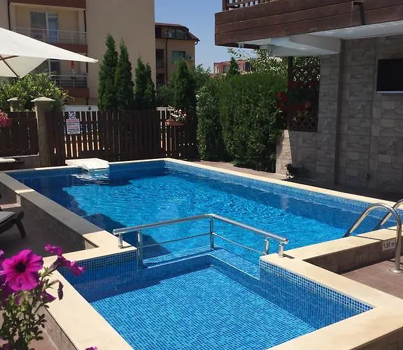 The White Complex Holiday home *